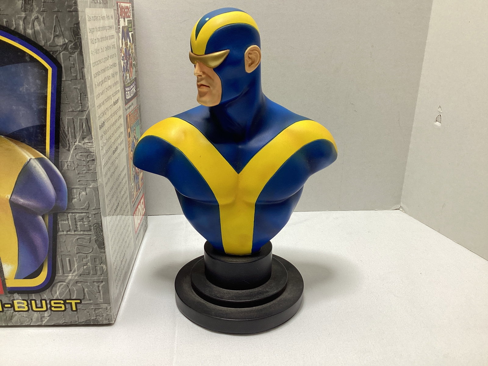 Bowen Designs Marvel Goliath Mini Bust Statue - 2