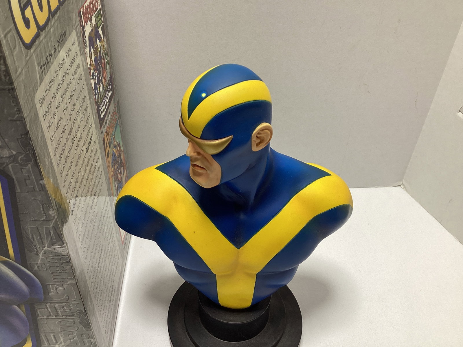 Bowen Designs Marvel Goliath Mini Bust Statue - 3