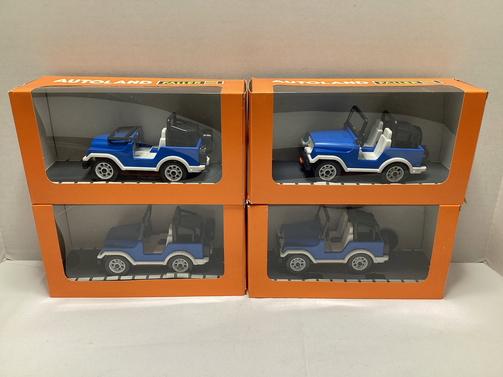 Four Faller Autoland 3231 Jeeps: made in West Germany