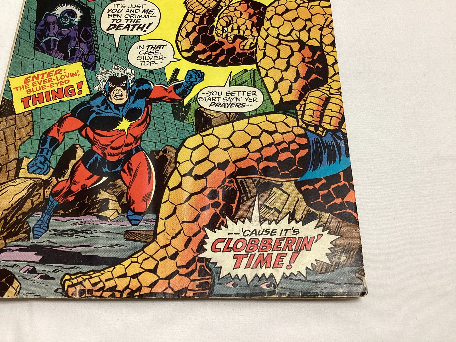 Captain Marvel 26 Marvel Comic Book - 5