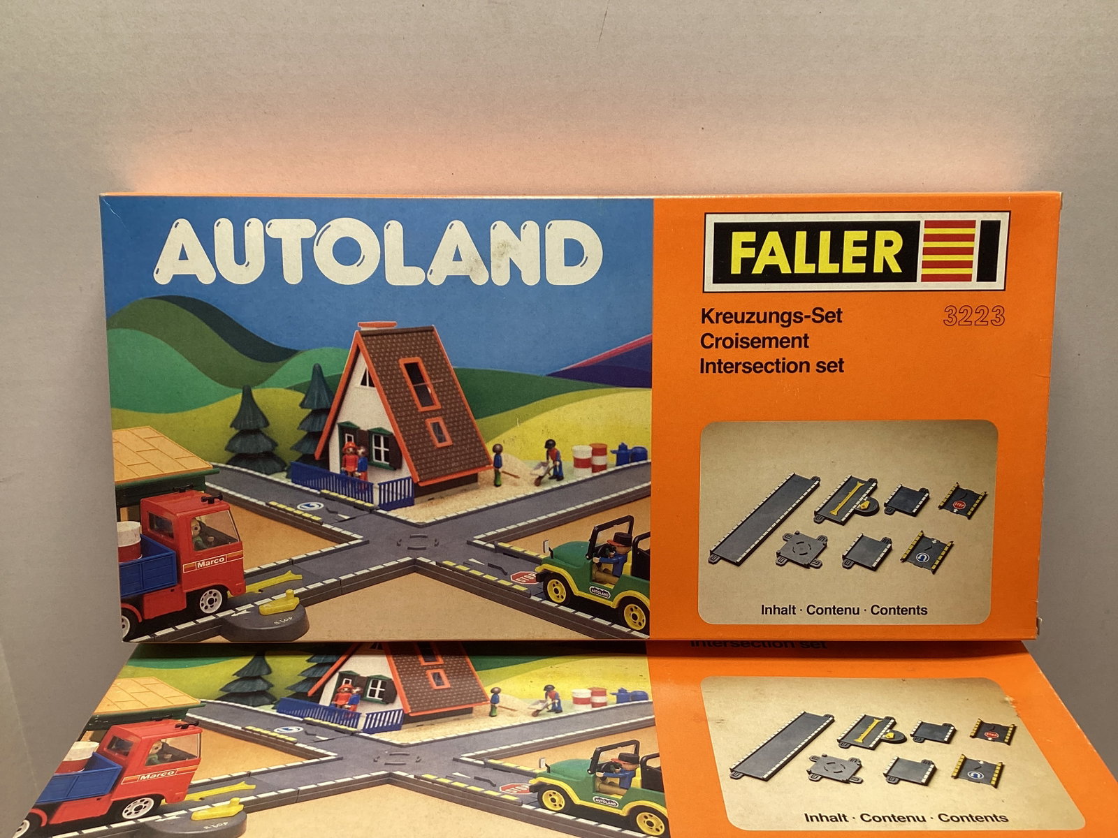 Seven Faller Autoland 3223 Intersection Sets - 2