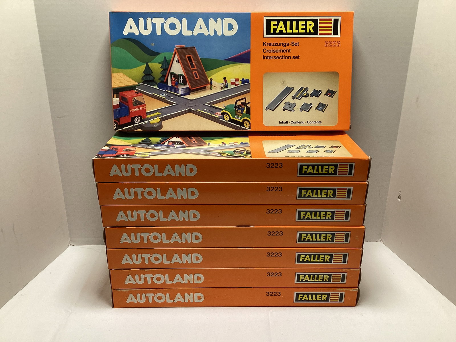 Eight Faller Autoland 3223 Intersection Sets: made in West Germany