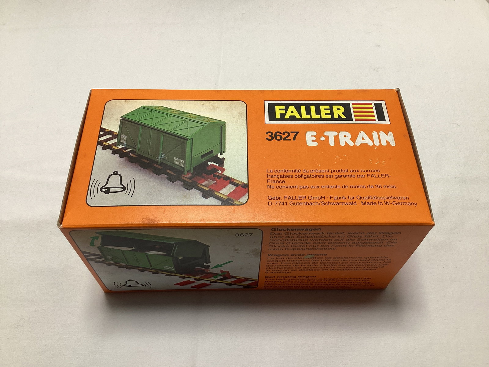 Four Faller E-Train 3627 Bell Ringing Wagons - 3