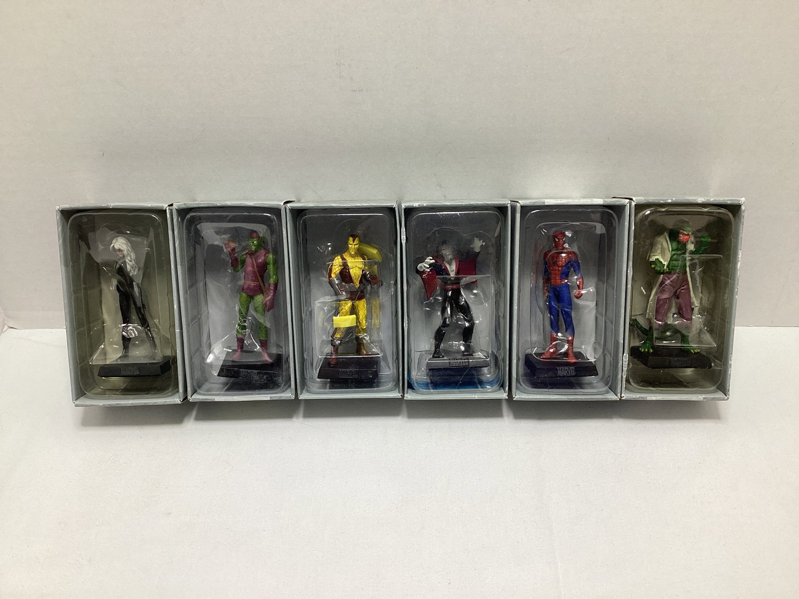 Six Eaglemoss Marvel Spider-Man and Villains Diecast Models: Spider-Man, Black Cat, Green Goblin, Shocker, Morbius, Lizard, may have some paint chipping / loss