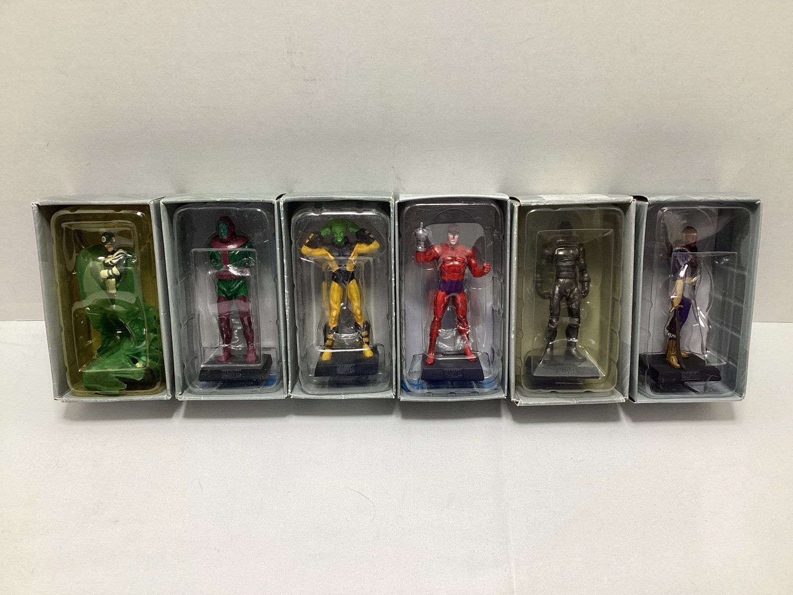 Six Eaglemoss Marvel Villain Diecast Models: Bullseye, Kang, The leader, Klaw, Ultron, Baron Zemo, may have some paint chipping / loss
