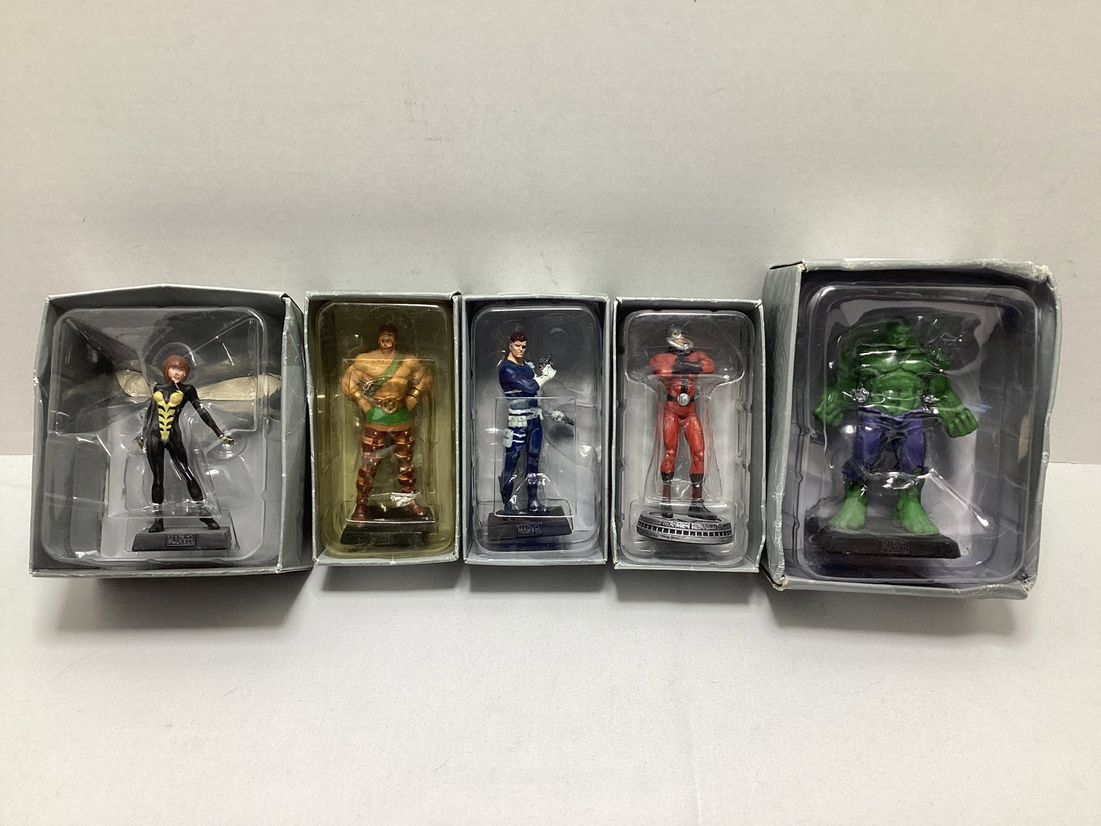 Five Eaglemoss Marvel Avengers Diecast Models (1 of 6)