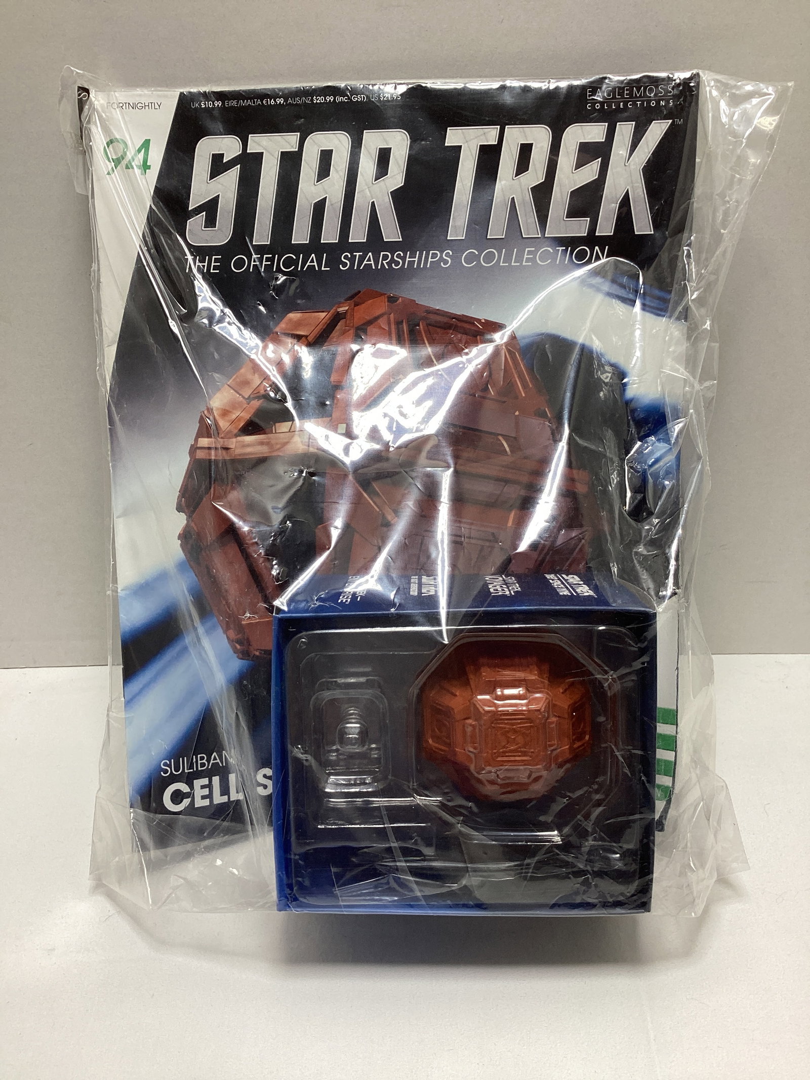 Four Sealed Eaglemoss Star Trek Diecast Starships with Magazines - 11