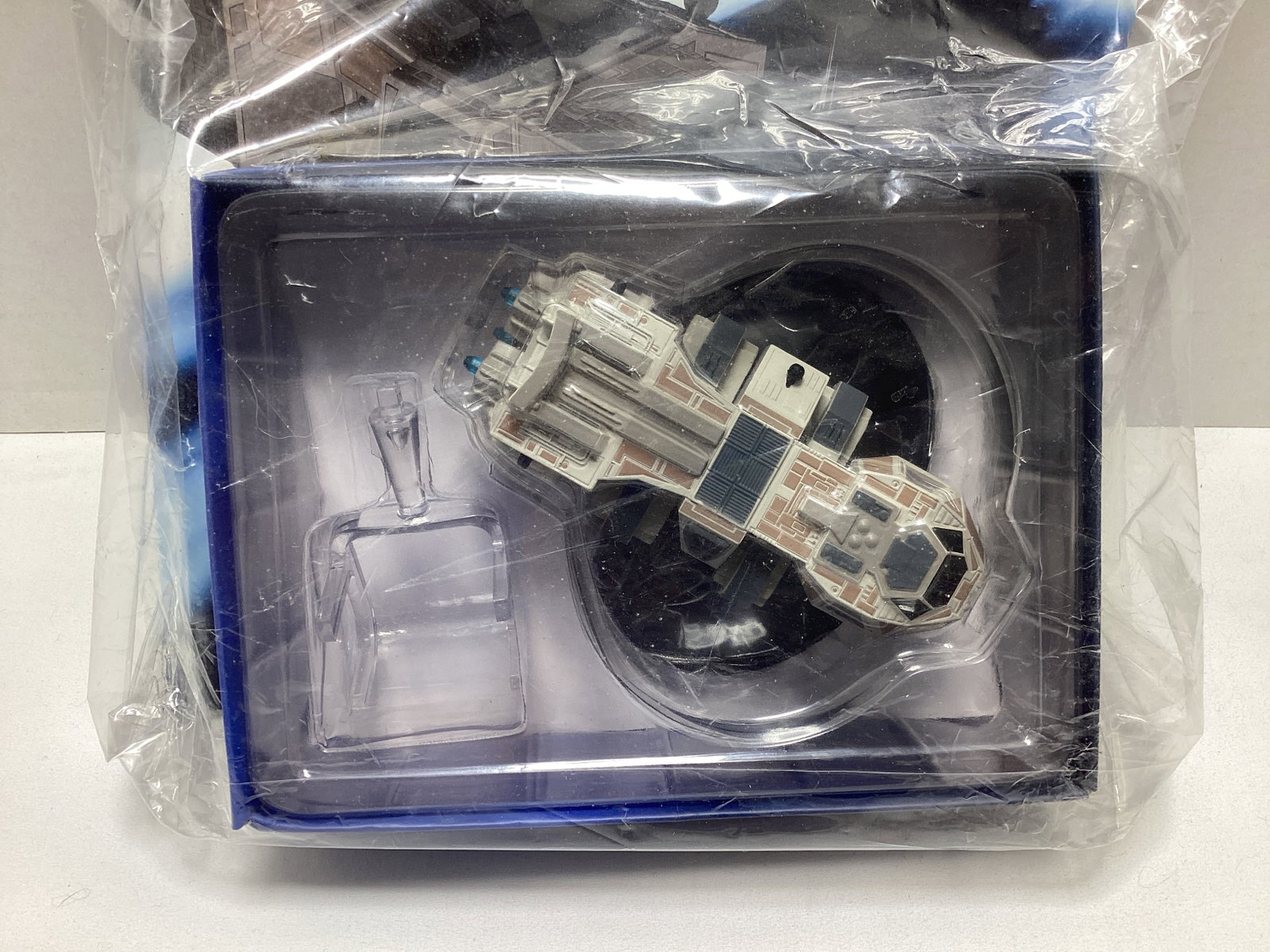 Five Sealed Eaglemoss Star Trek Diecast Starships with Magazines - 12