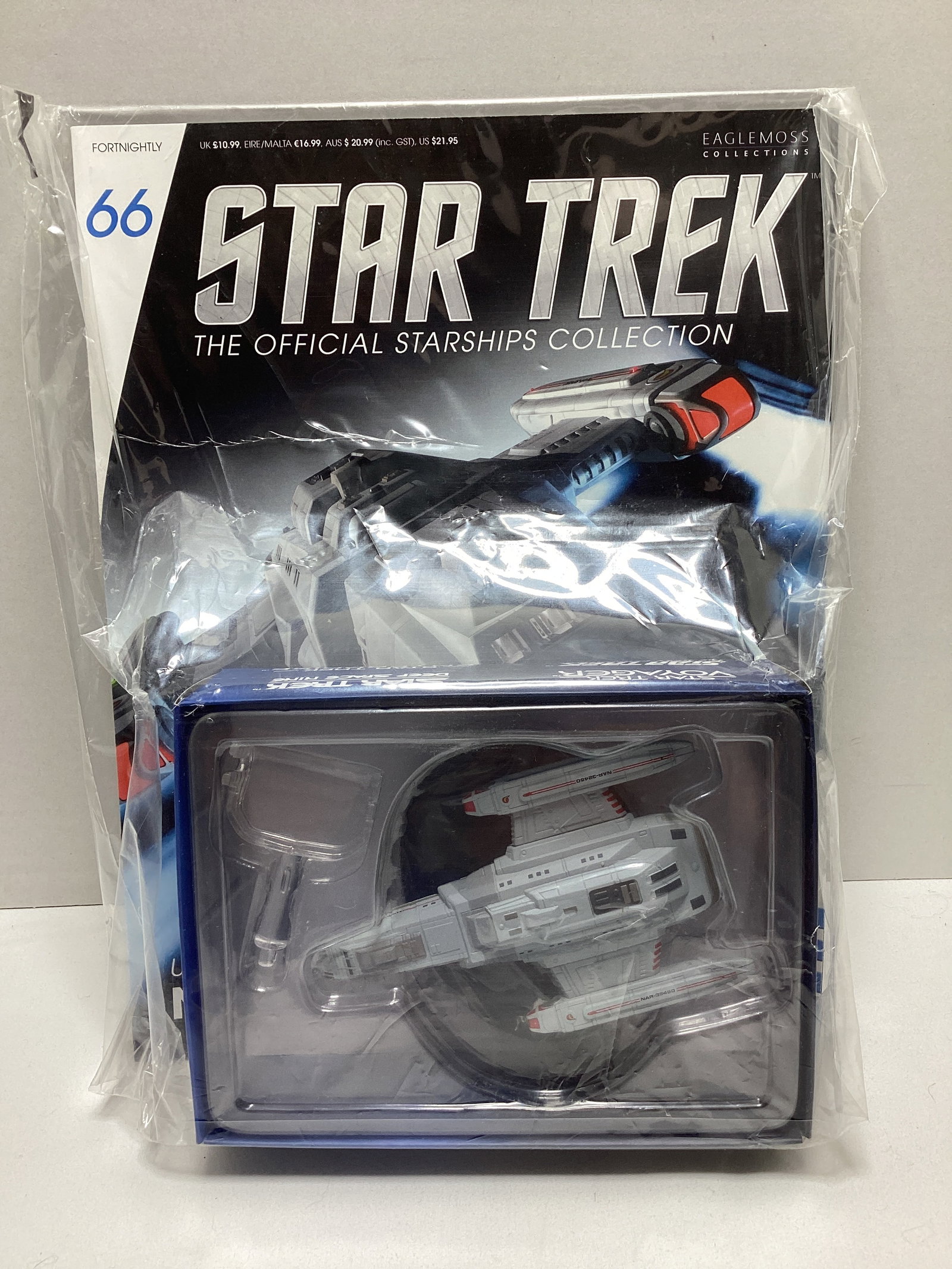 Five Sealed Eaglemoss Star Trek Diecast Starships with Magazines - 14