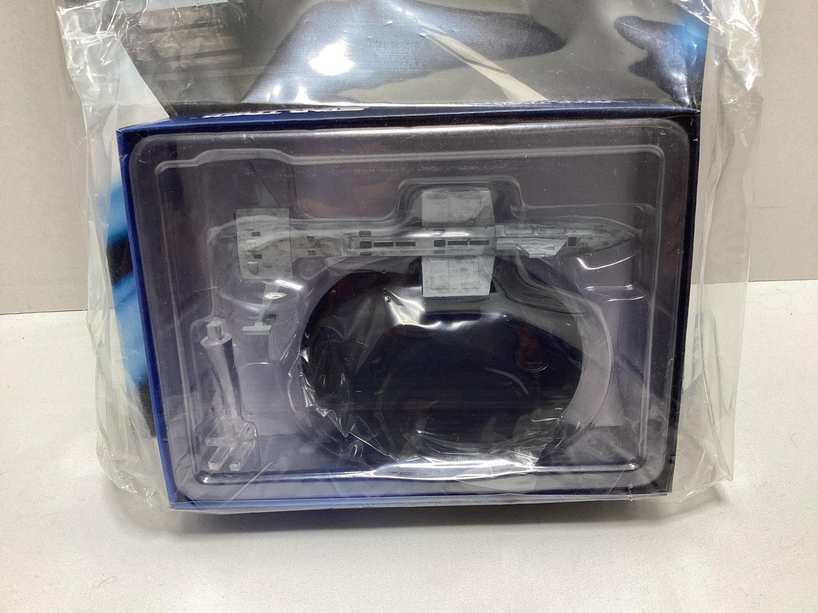 Five Sealed Eaglemoss Star Trek Diecast Starships with Magazines - 9