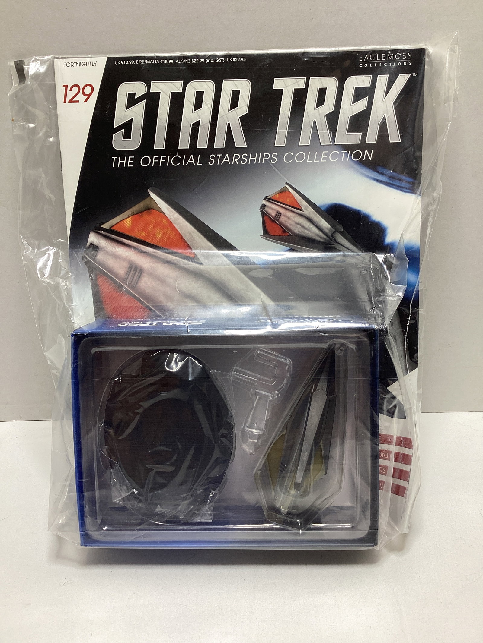 Five Sealed Eaglemoss Star Trek Diecast Starships with Magazines - 14