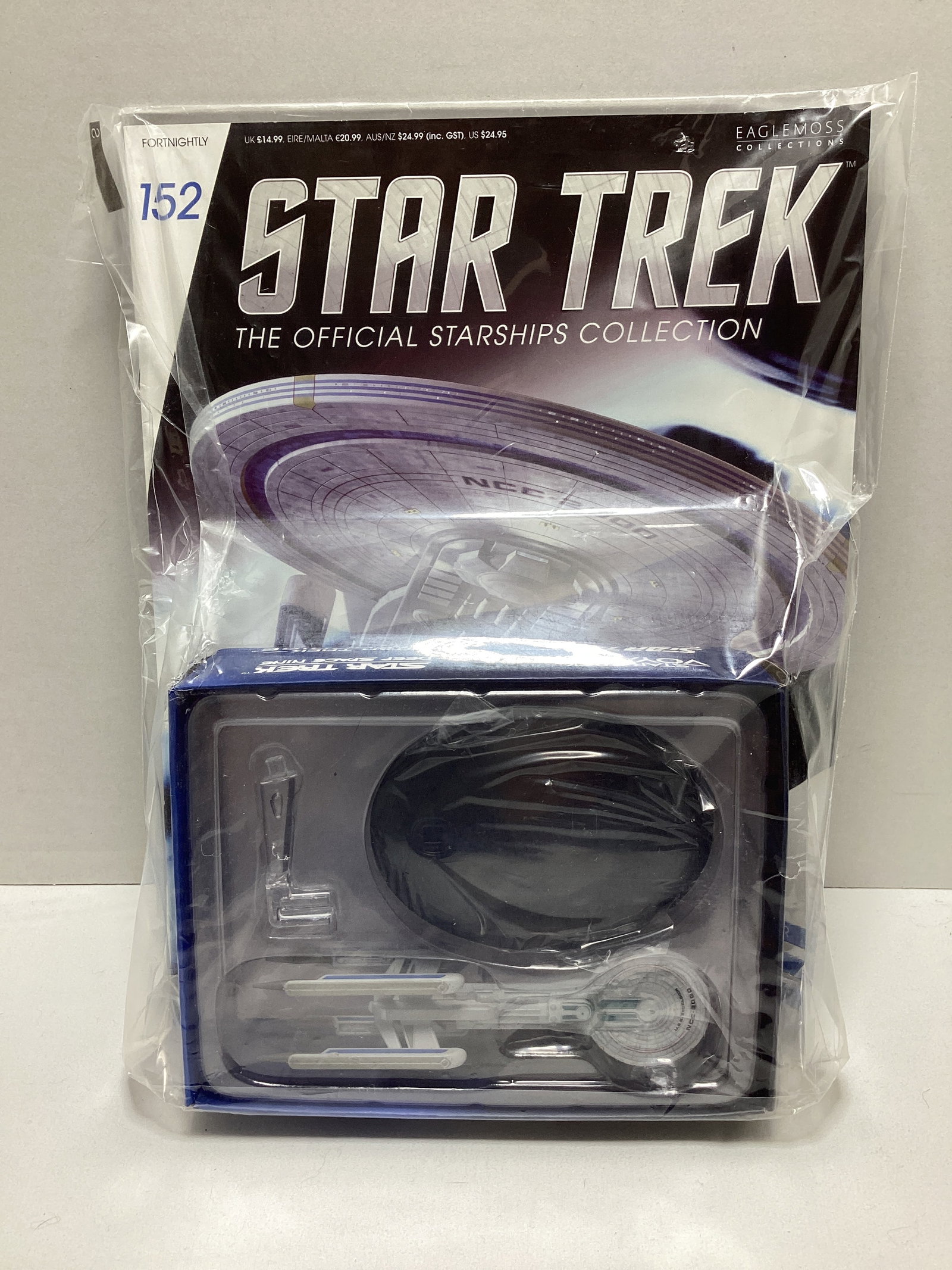 Five Sealed Eaglemoss Star Trek Diecast Starships with Magazines - 8