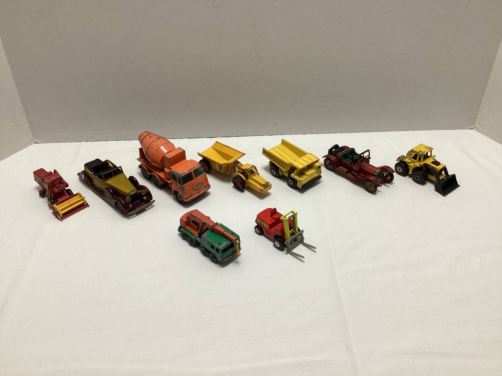 Matchbox Lesney Toy Vehicles (1 of 6)