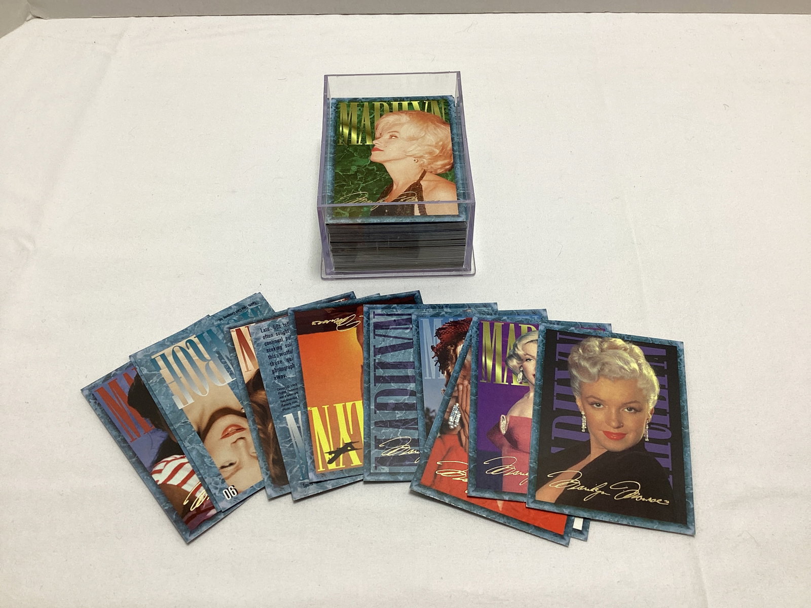 Marilyn Monroe Trading Cards: .