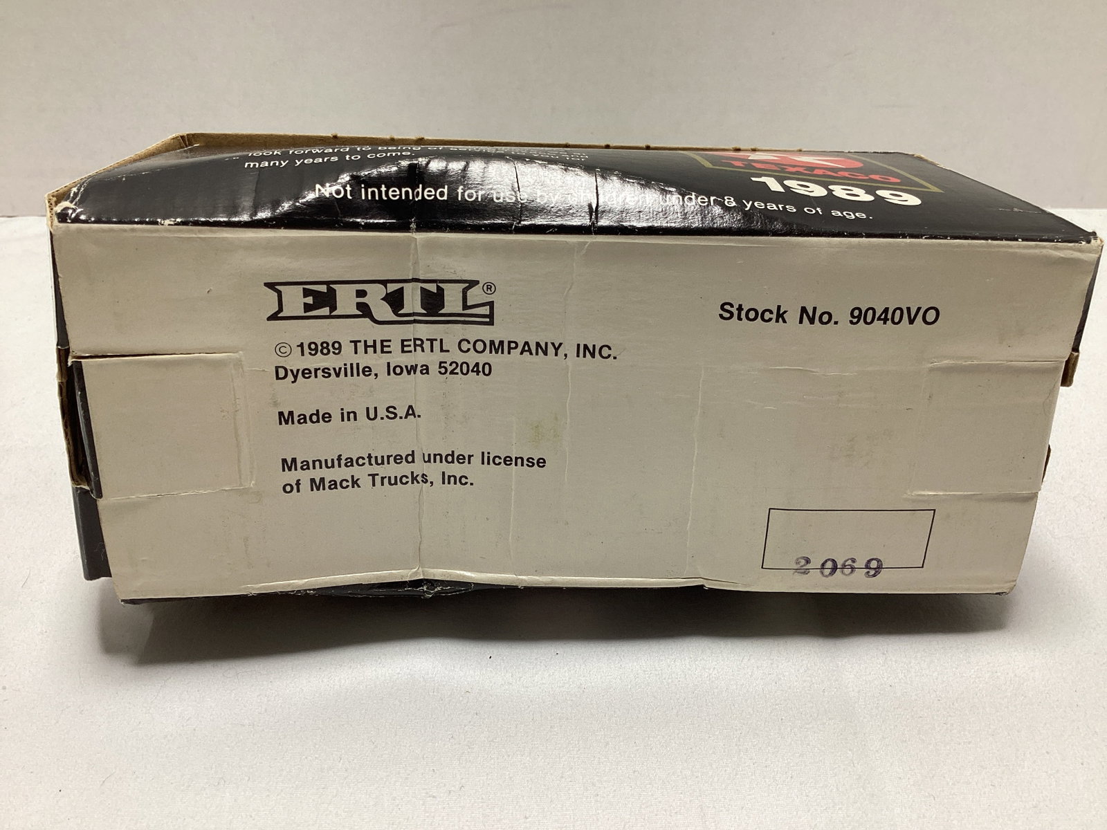 ERTL Texaco 1925 Mack Delivery Truck Diecast Bank - 4