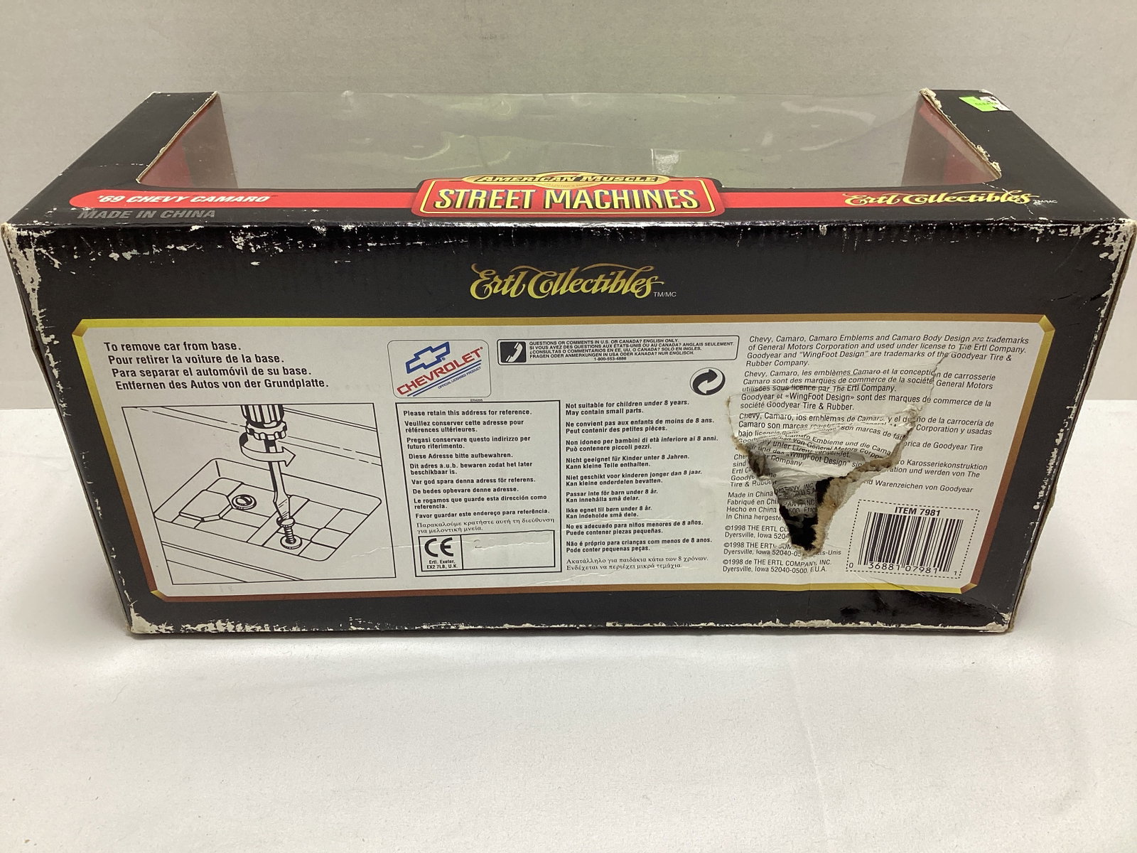 ERTL American Muscle Street Machines 1969 Chevrolet Camaro Diecast - 4