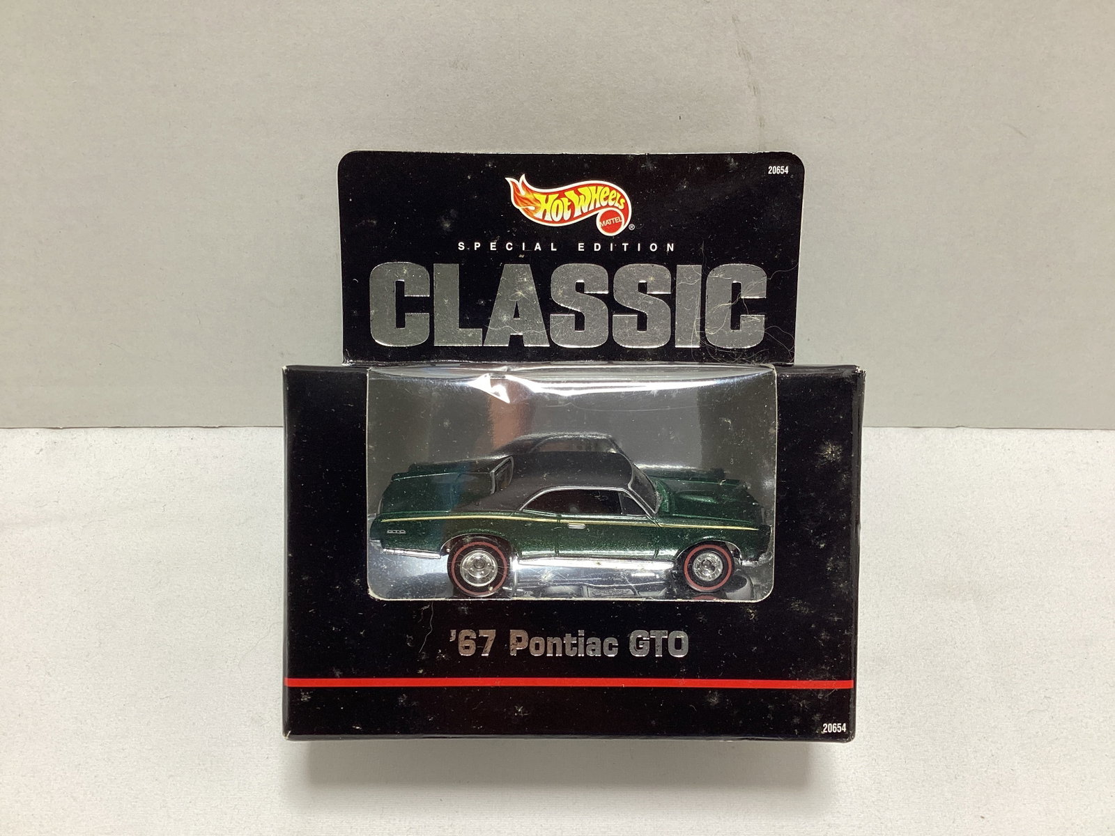Hot Wheels 1967 Pontiac GTO Classic Diecast: .