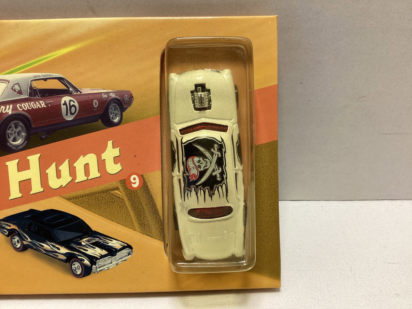 Hot Wheels Treasure Hunt Cadillac Eldorado Brougham Diecast - 2