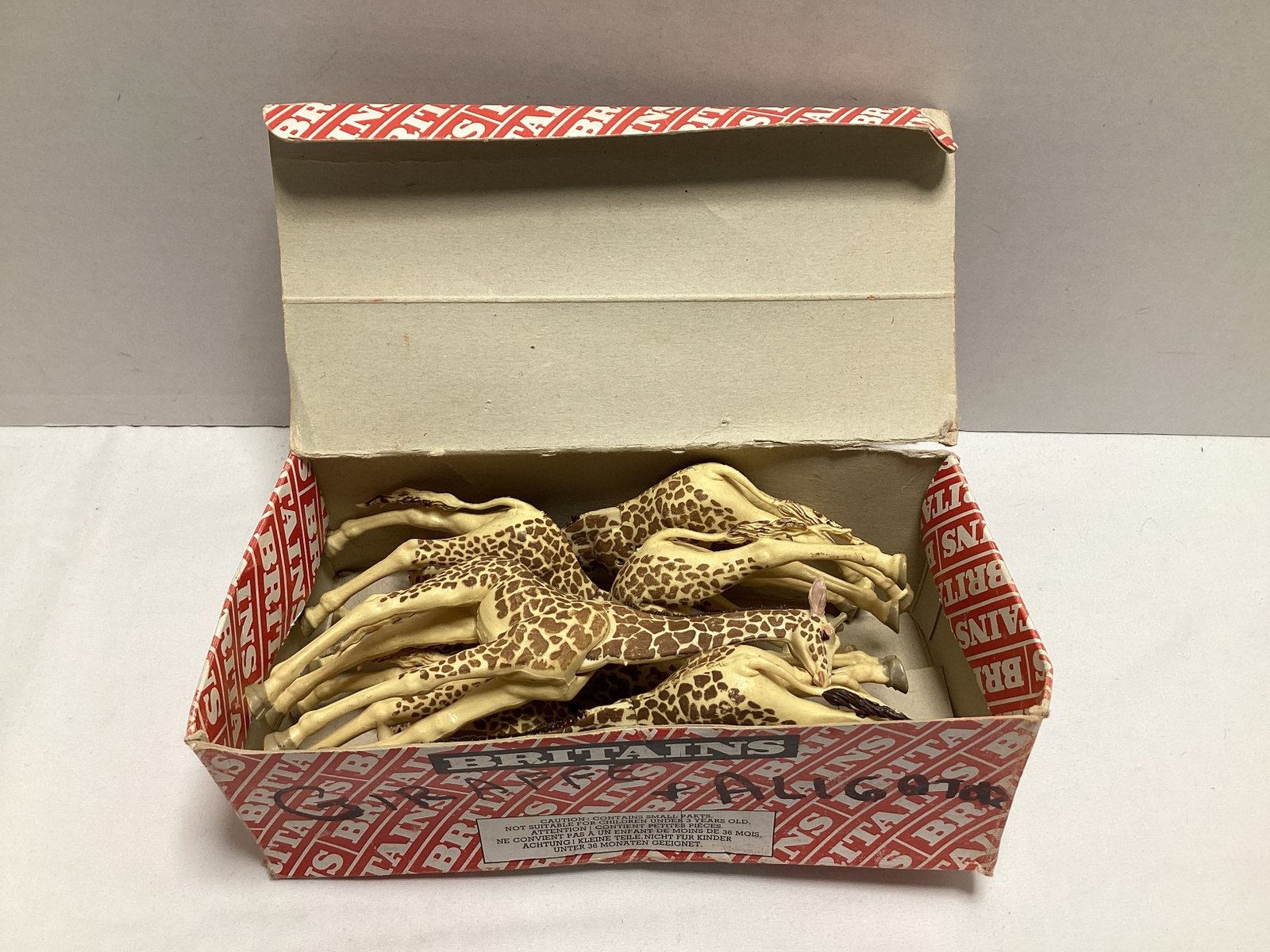 Britains Giraffe Model Figures: .