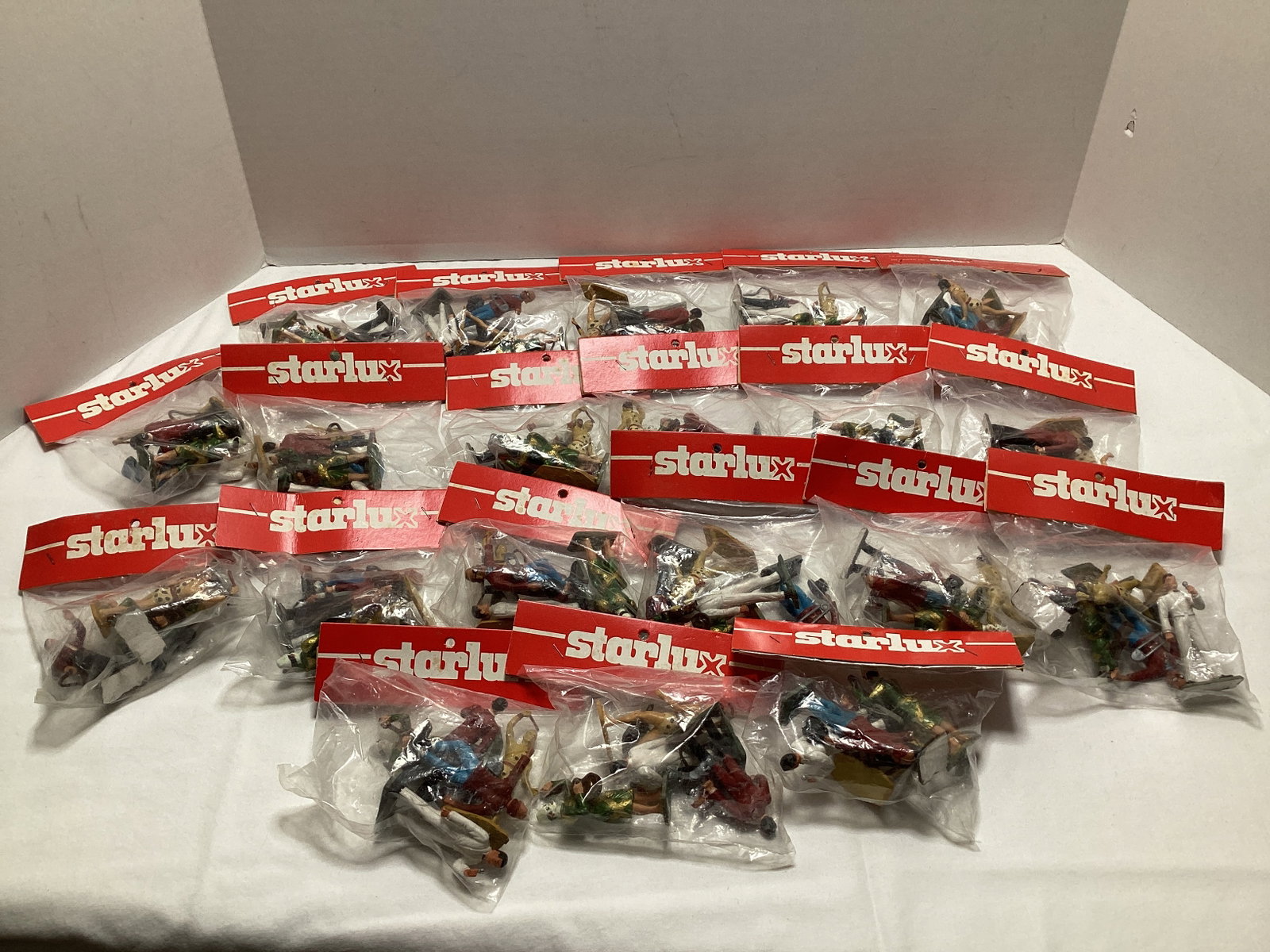 Starlux Model Figure Sets: .