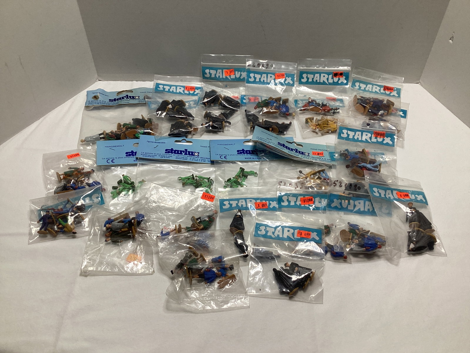 Starlux Model Figure Sets: .