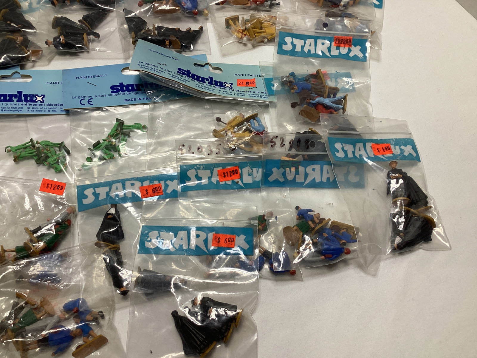 Starlux Model Figure Sets - 4