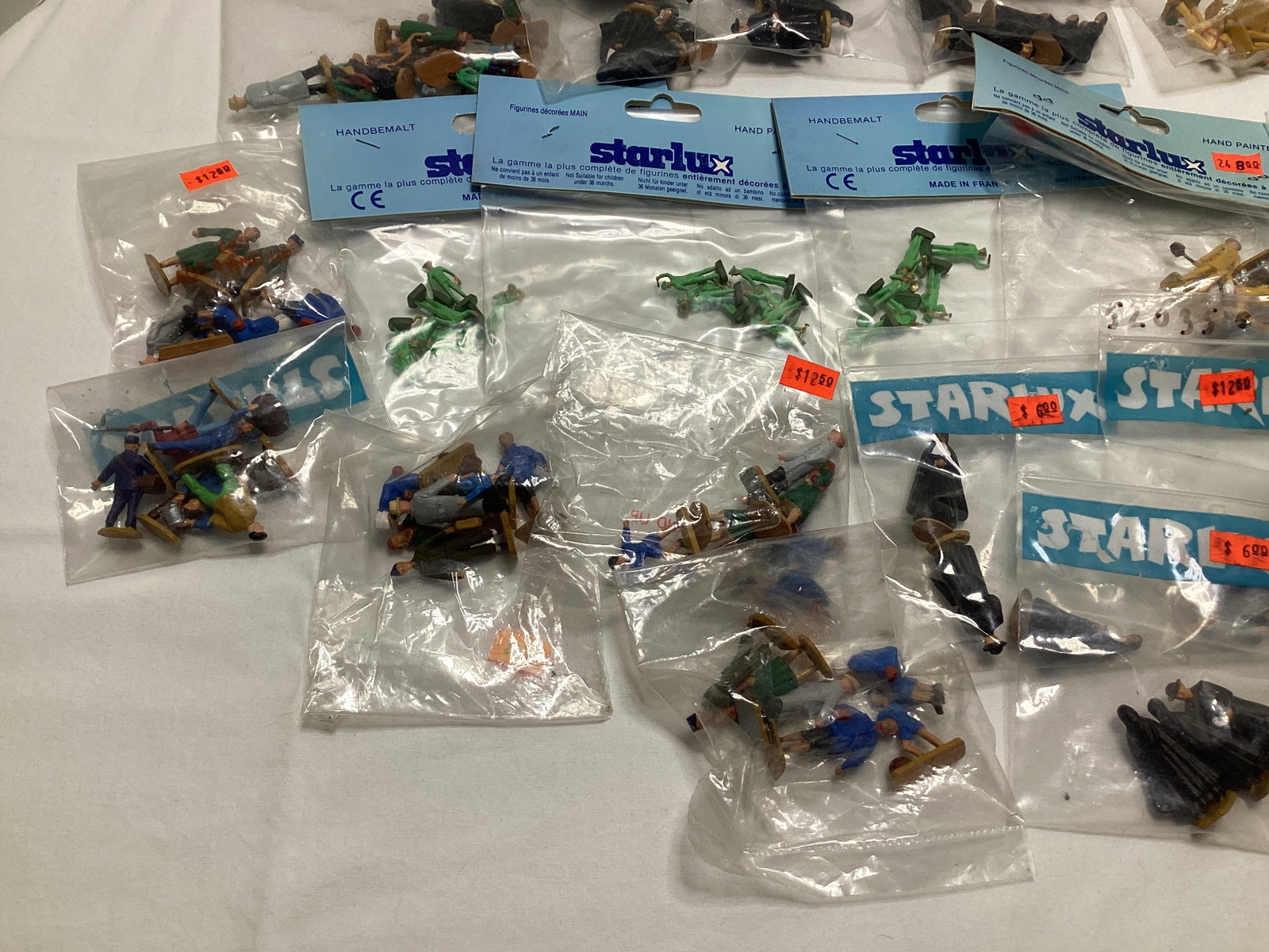 Starlux Model Figure Sets - 5