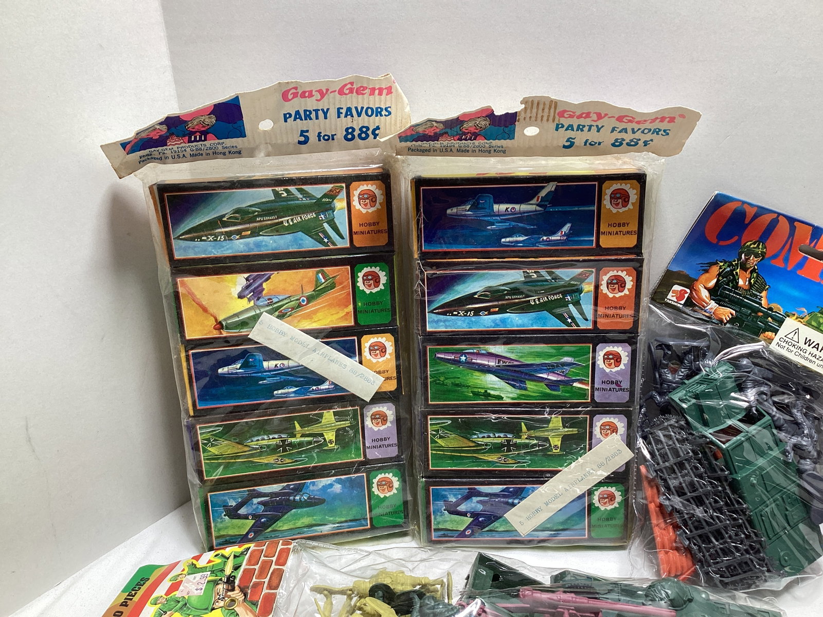 Military Plastic Figures and Party Favors - 2