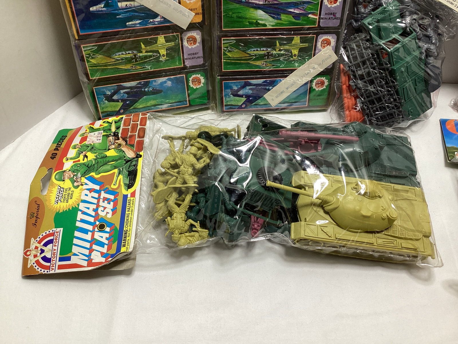 Military Plastic Figures and Party Favors - 5