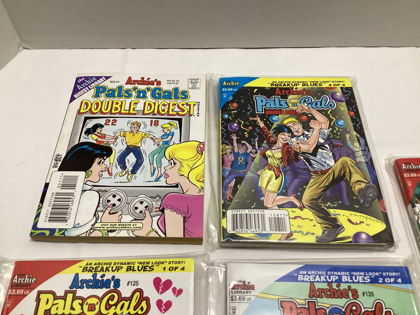 Five Archie's Pals and Gals Double Digest Magazines - 2