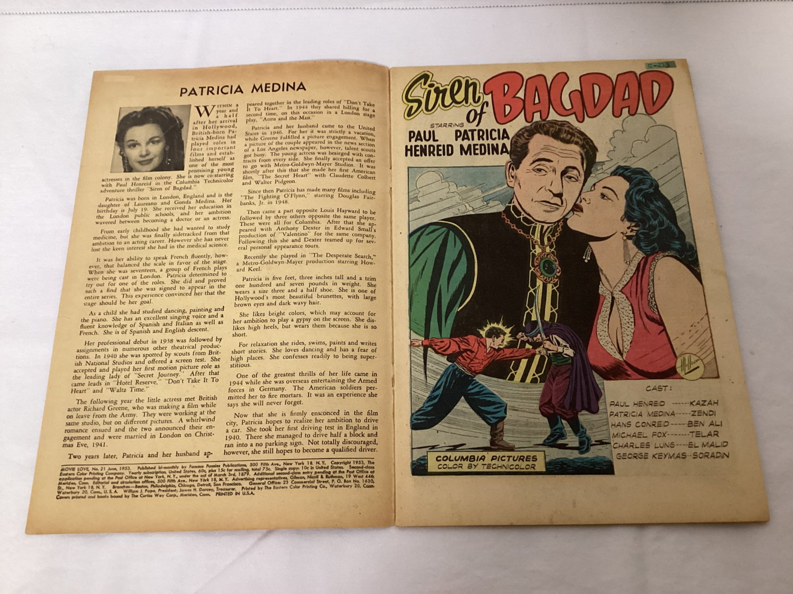 Movie Love 21 Famous Funnies Comic Book - 6