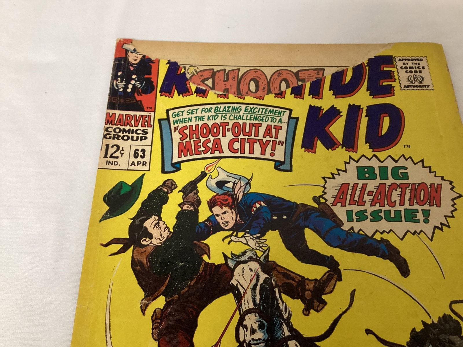 Rawhide Kid 63 Marvel Comic Book - 2