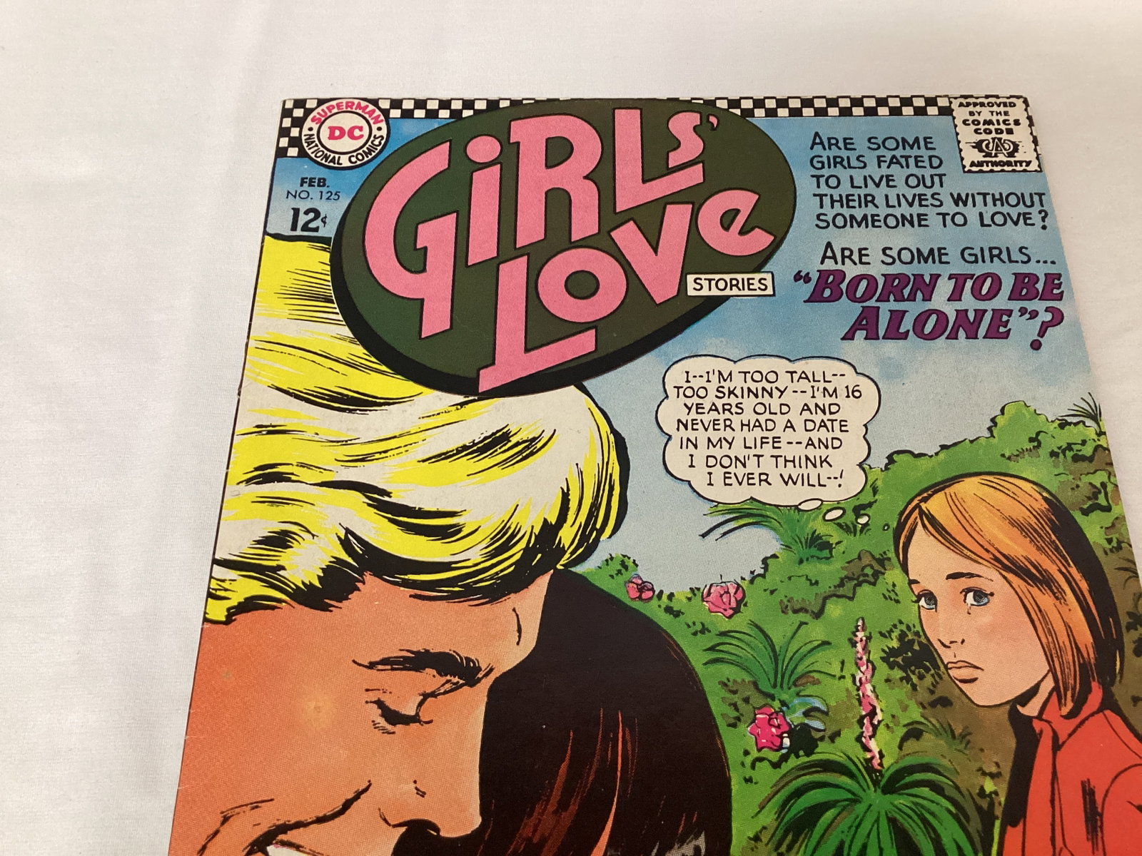 Girls Love Stories 125 DC Comic Book - 2