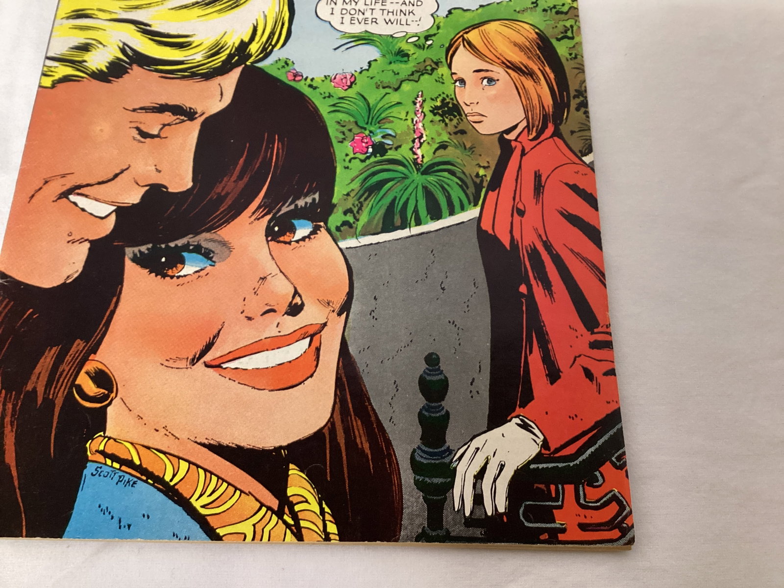 Girls Love Stories 125 DC Comic Book - 5