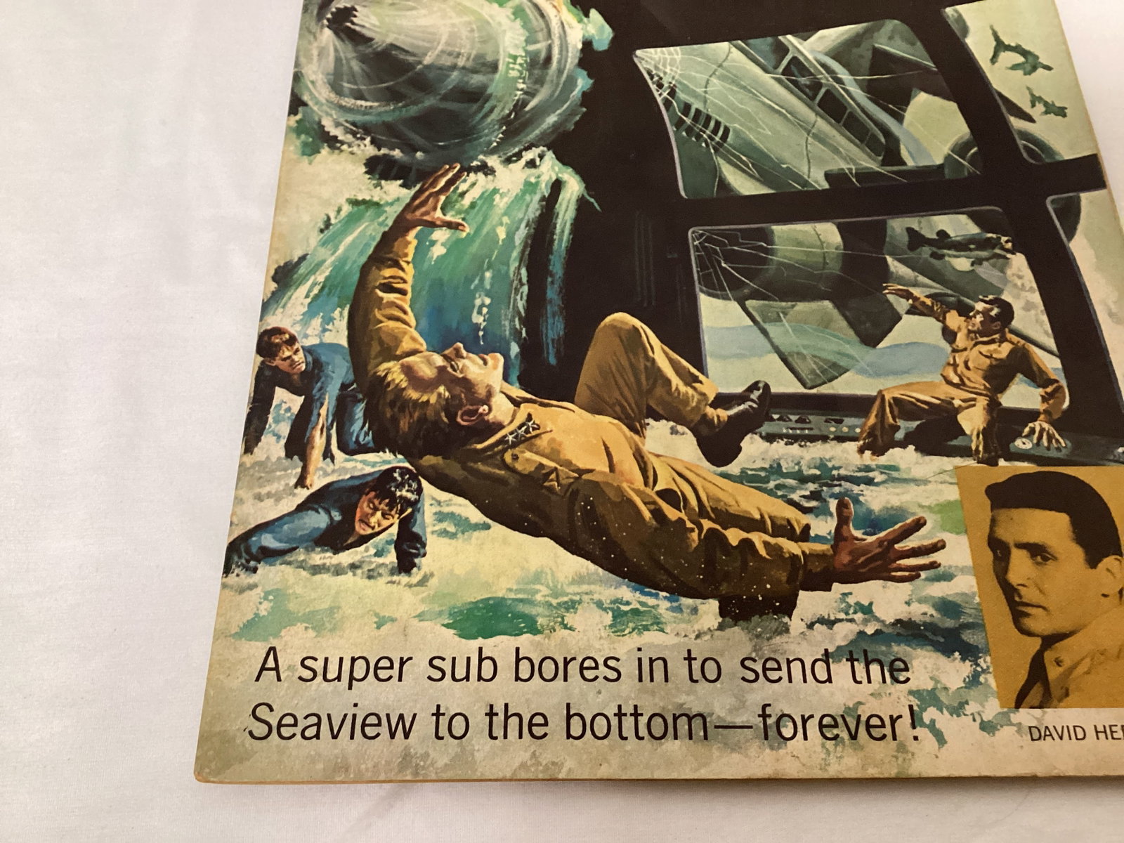 Voyage to the Bottom of the Sea 9 Gold Key Comic Book - 4