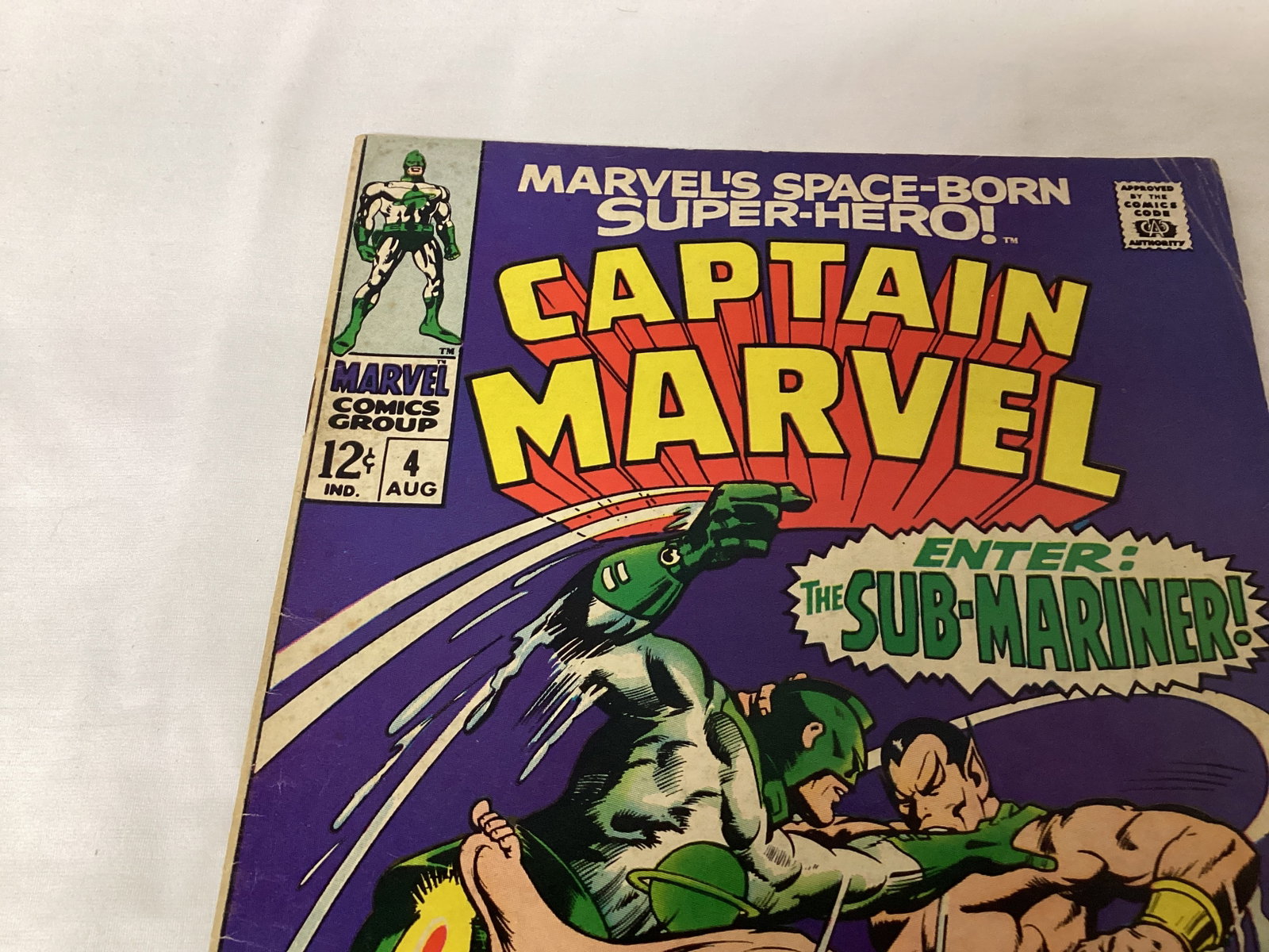 Captain Marvel 4 Marvel Comic Book - 2