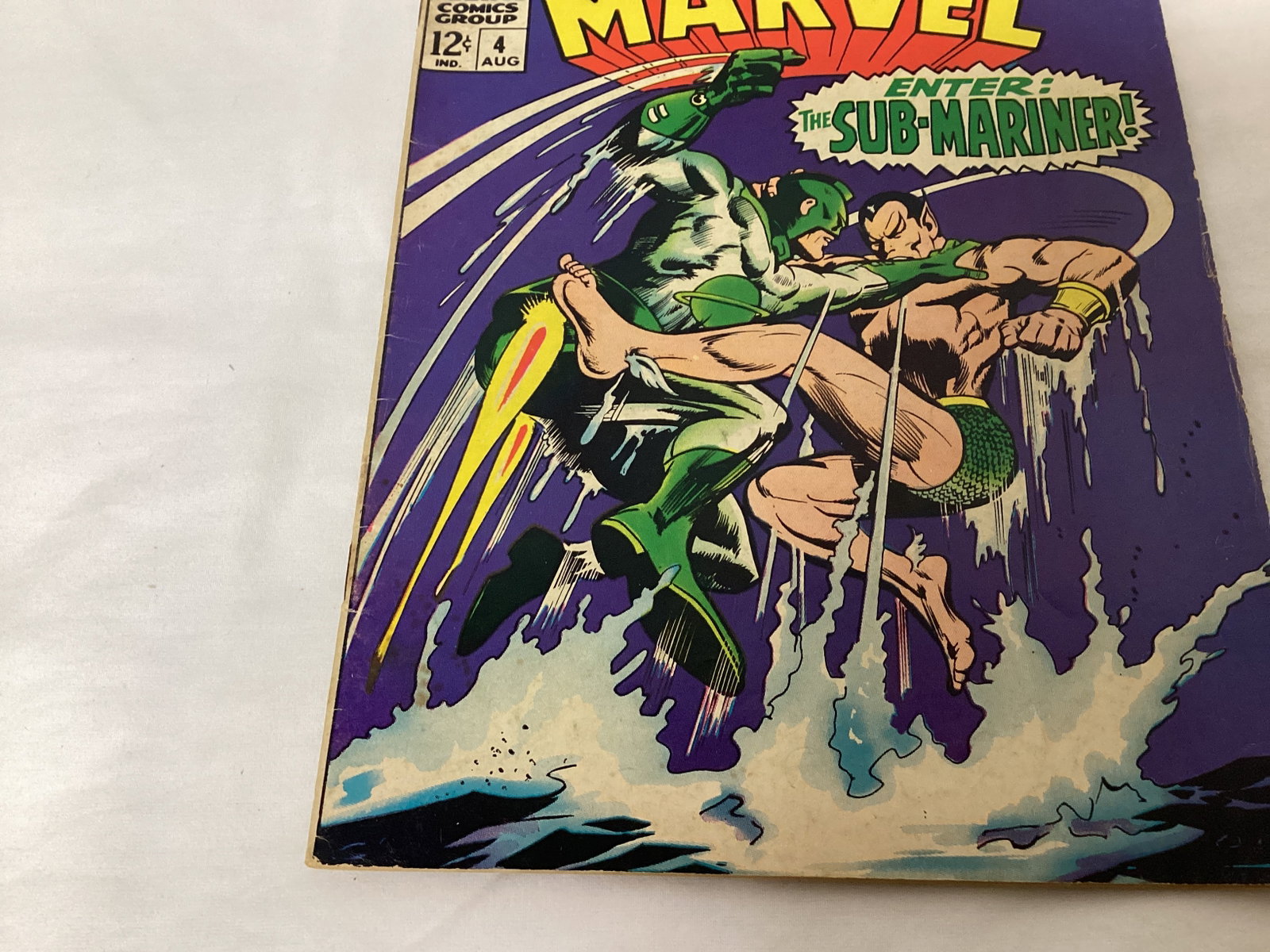 Captain Marvel 4 Marvel Comic Book - 4