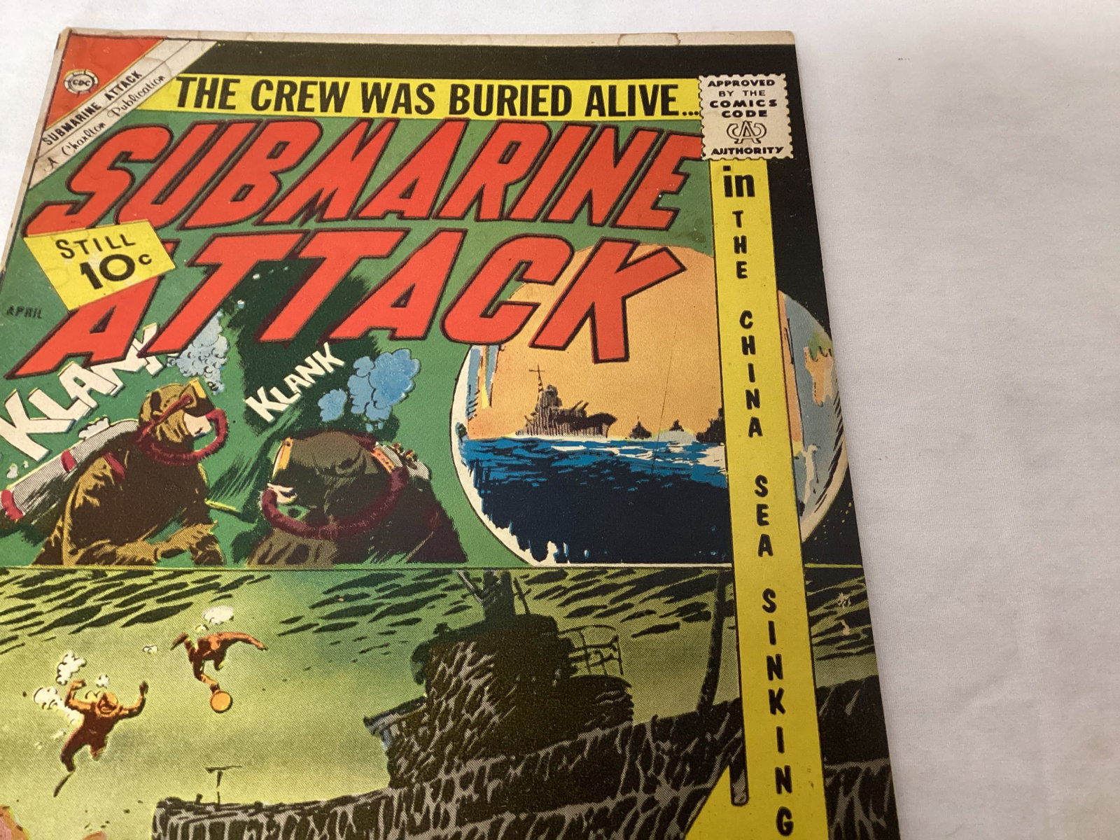 Submarine Attack 27 Charlton War Comic Book - 3