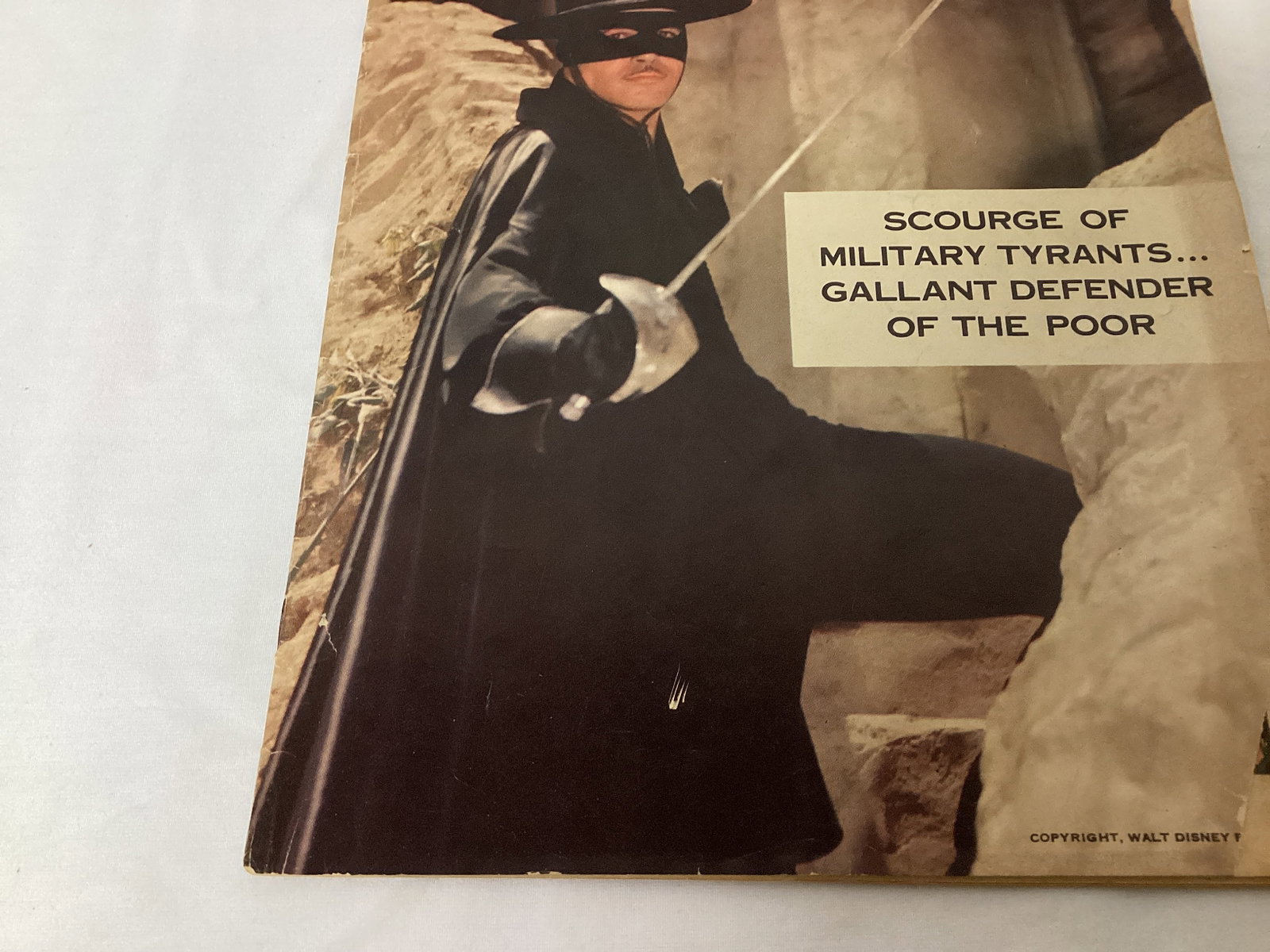 Walt Disney Presents Zorro 1 Gold Key Comic Book - 4