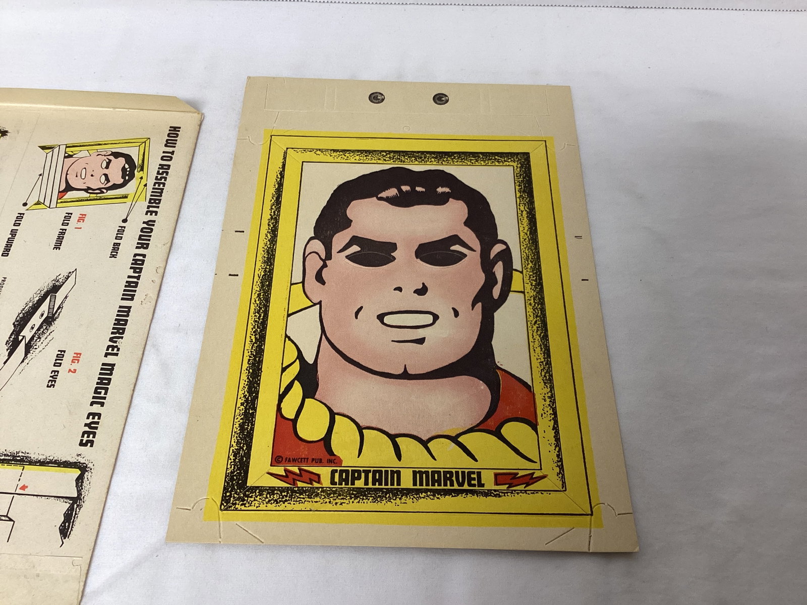 Captain Marvel's Magic Eyes Toy - 4