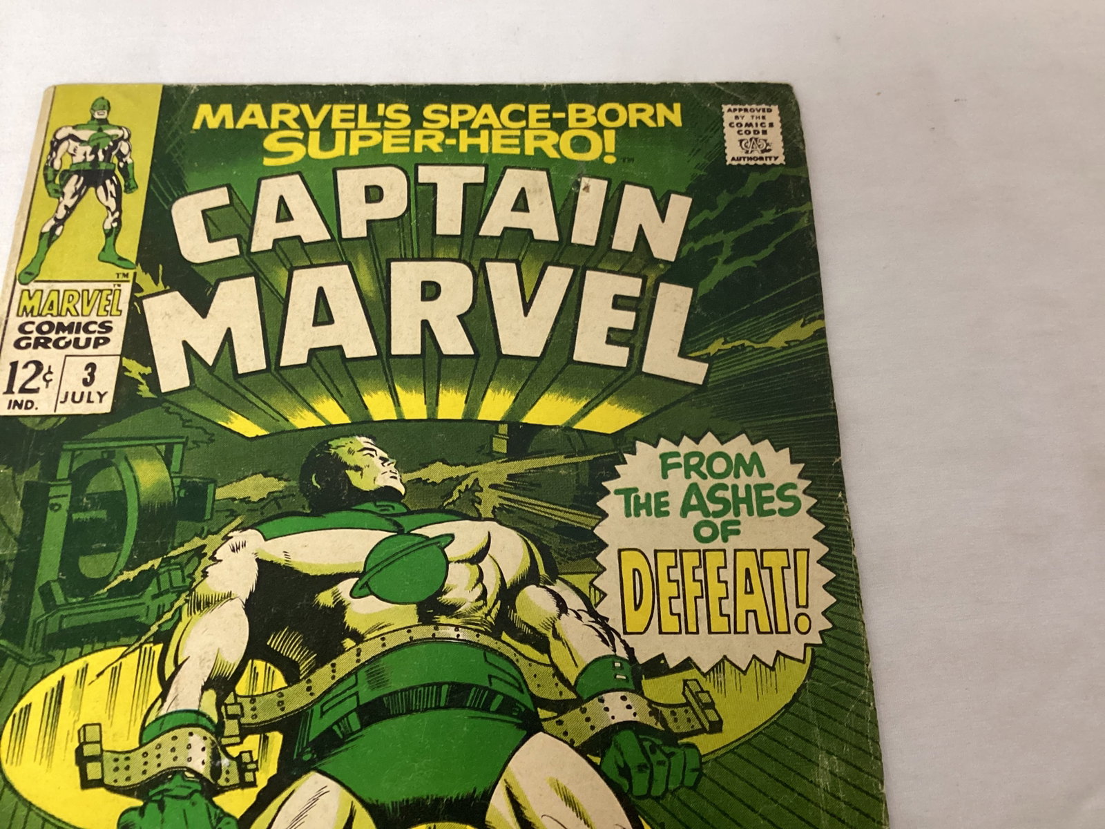 Captain Marvel 3 Marvel Comic Book - 3