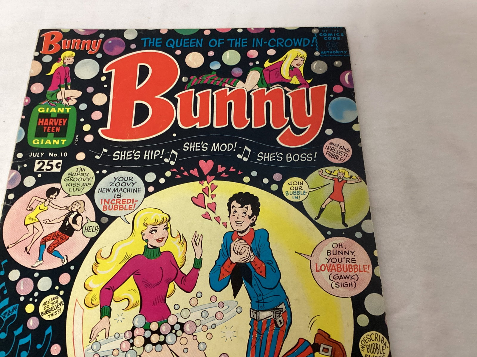 Bunny 10 Harvey Comic Book - 3