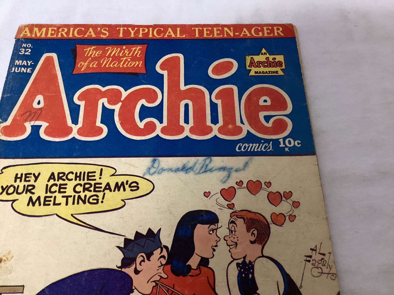 Archie 32 Comic Book - 3