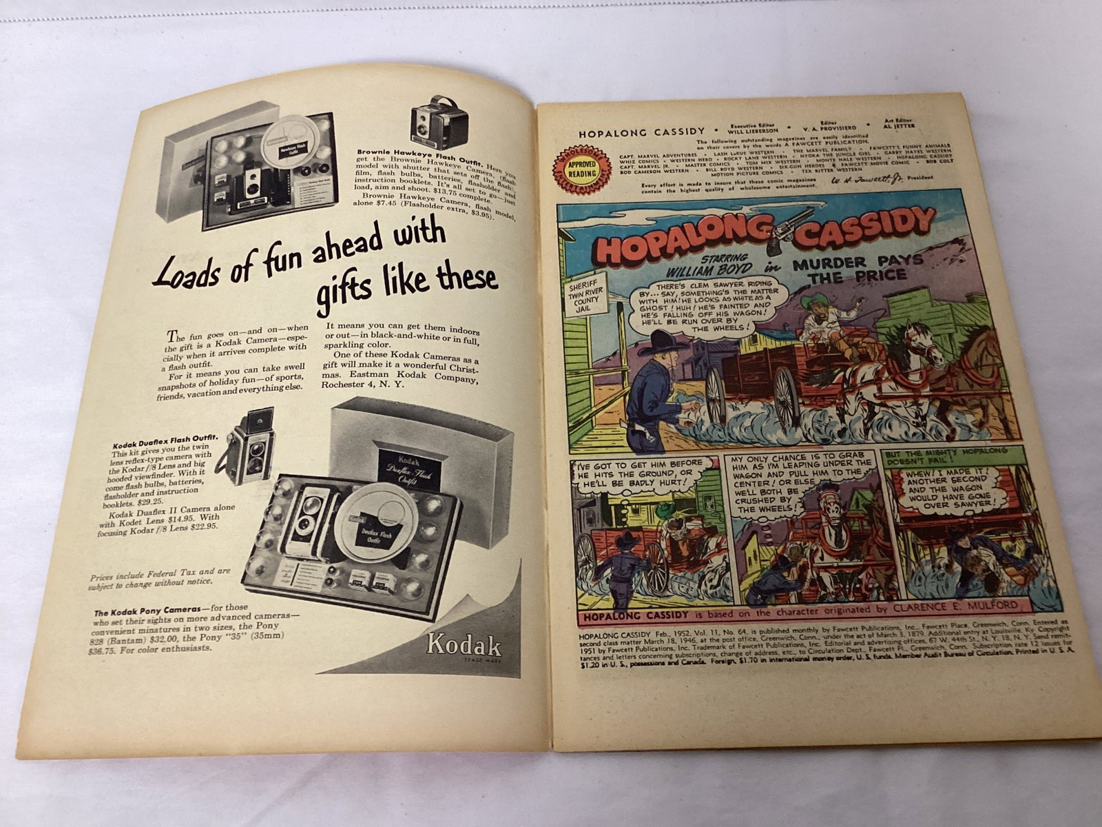 Hopalong Cassidy 64 Fawcett Comic Book - 6