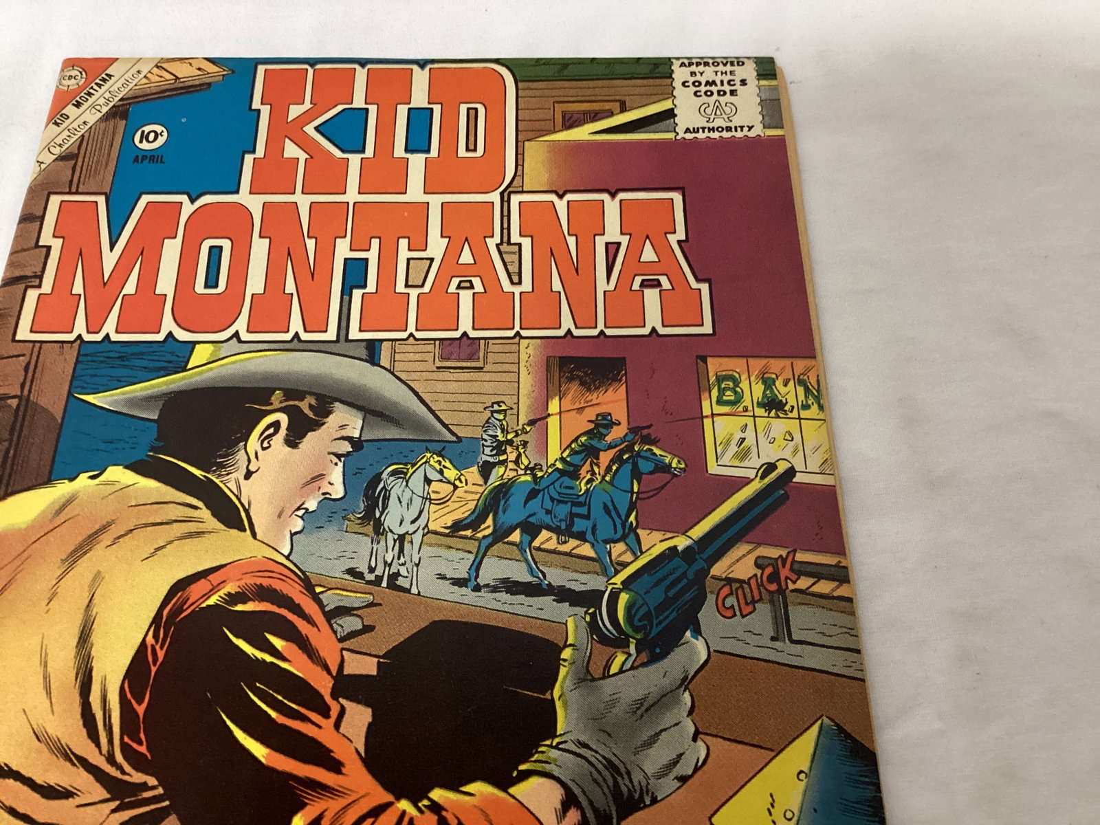Kid Montana 28 Charlton Comic Book - 3