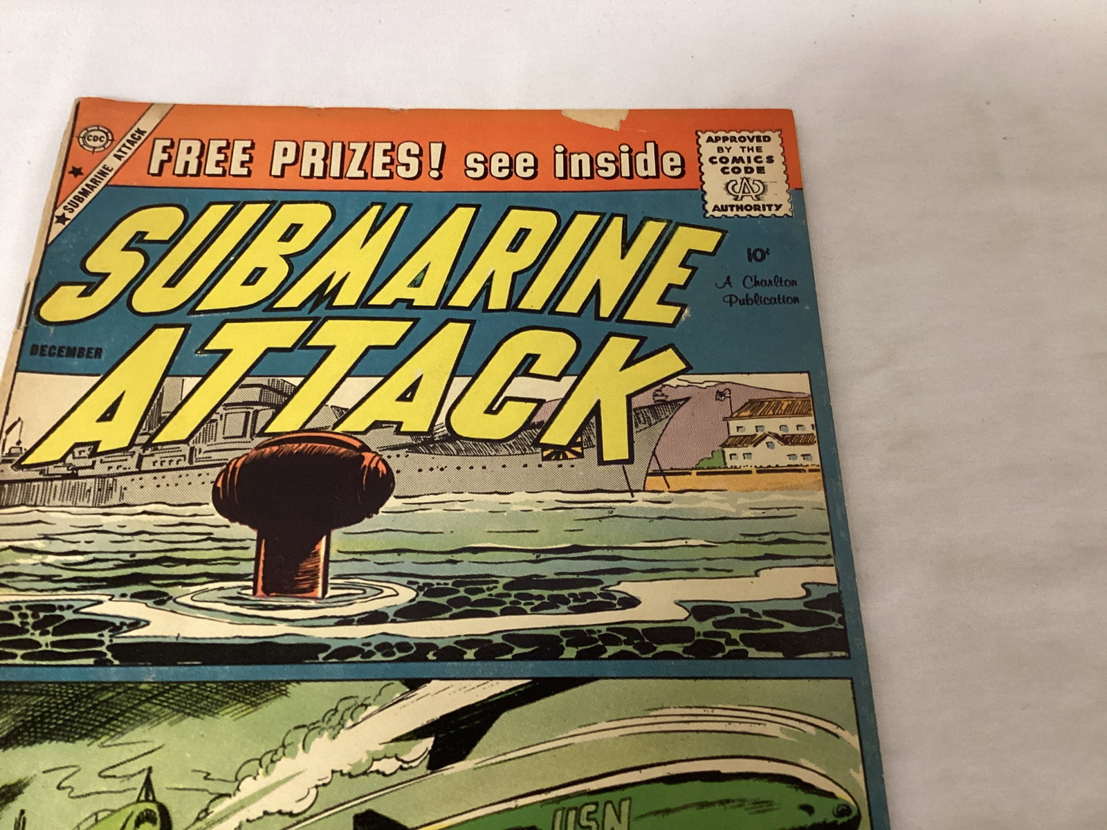 Submarine Attack 19 Charlton Comic Book - 3