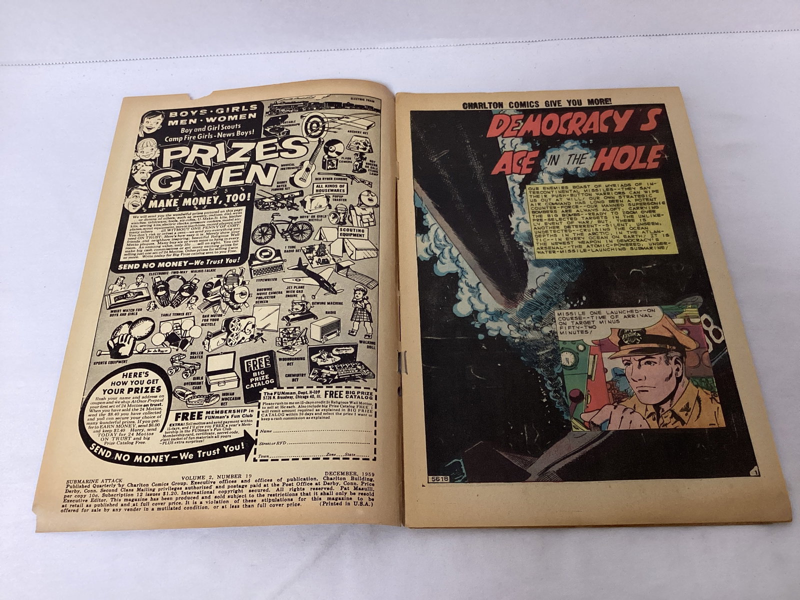 Submarine Attack 19 Charlton Comic Book - 6