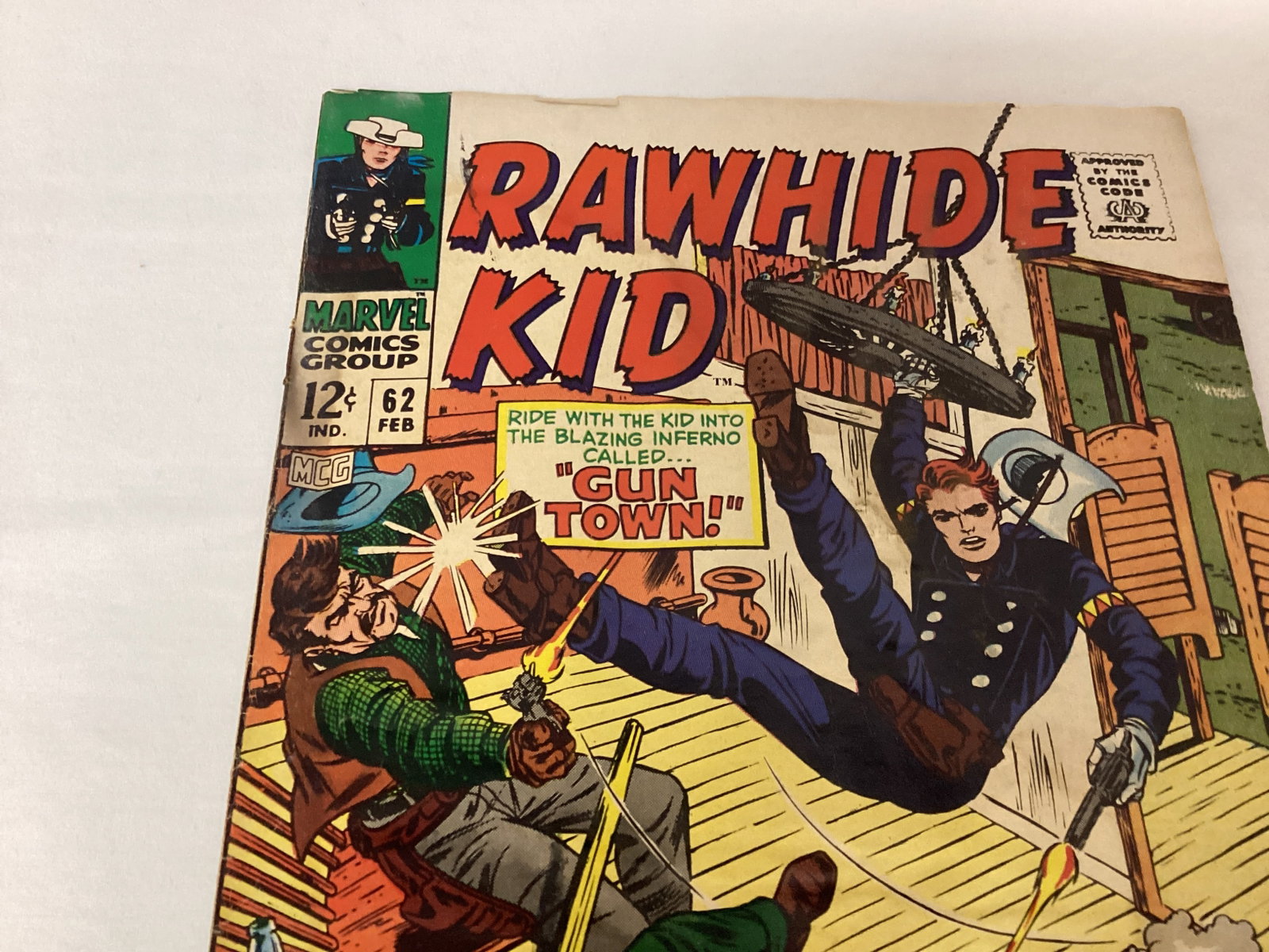 Rawhide Kid 62 Marvel Comic Book - 2