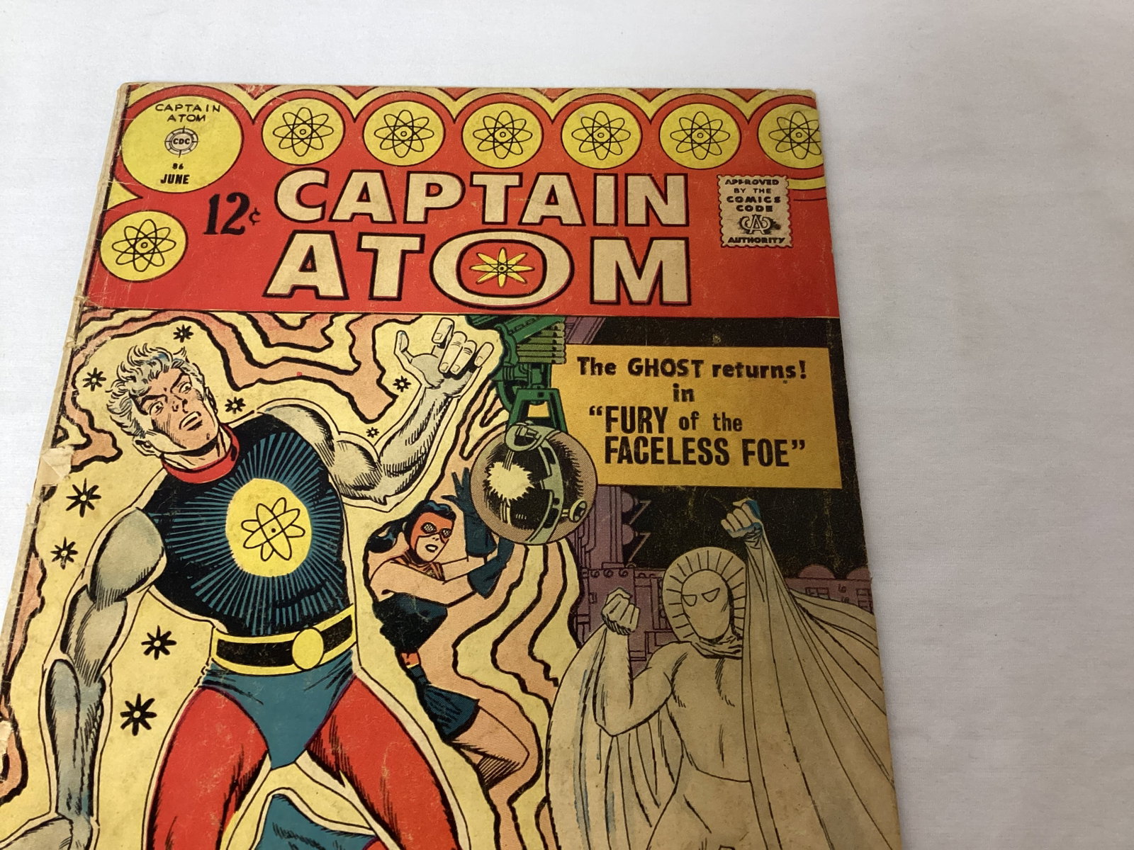 Captain Atom 86 Charlton Comic Book - 3