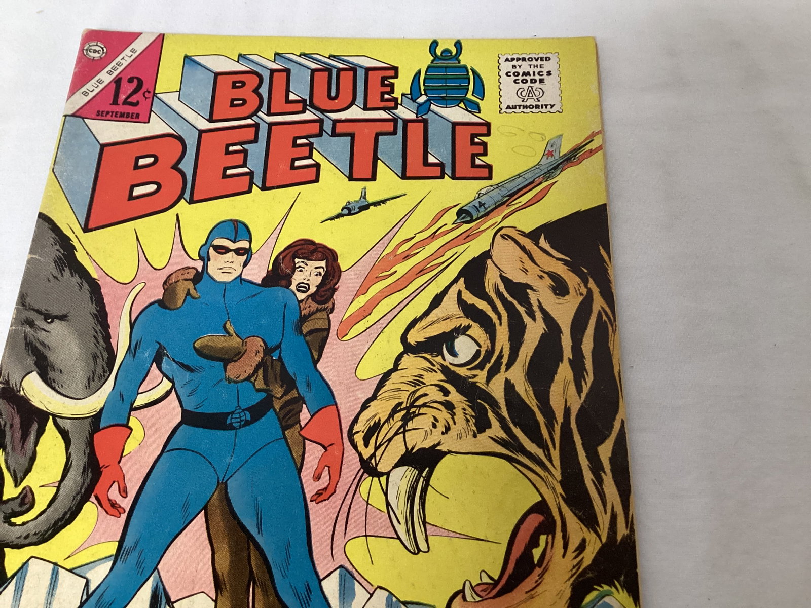 Blue Beetle Vol. 2 Issue 2 Charlton Comic Book - 3